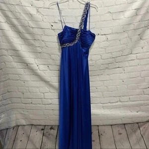 Morgan & Co. Women’s Blue Satin Floor Length Dress size 7/8